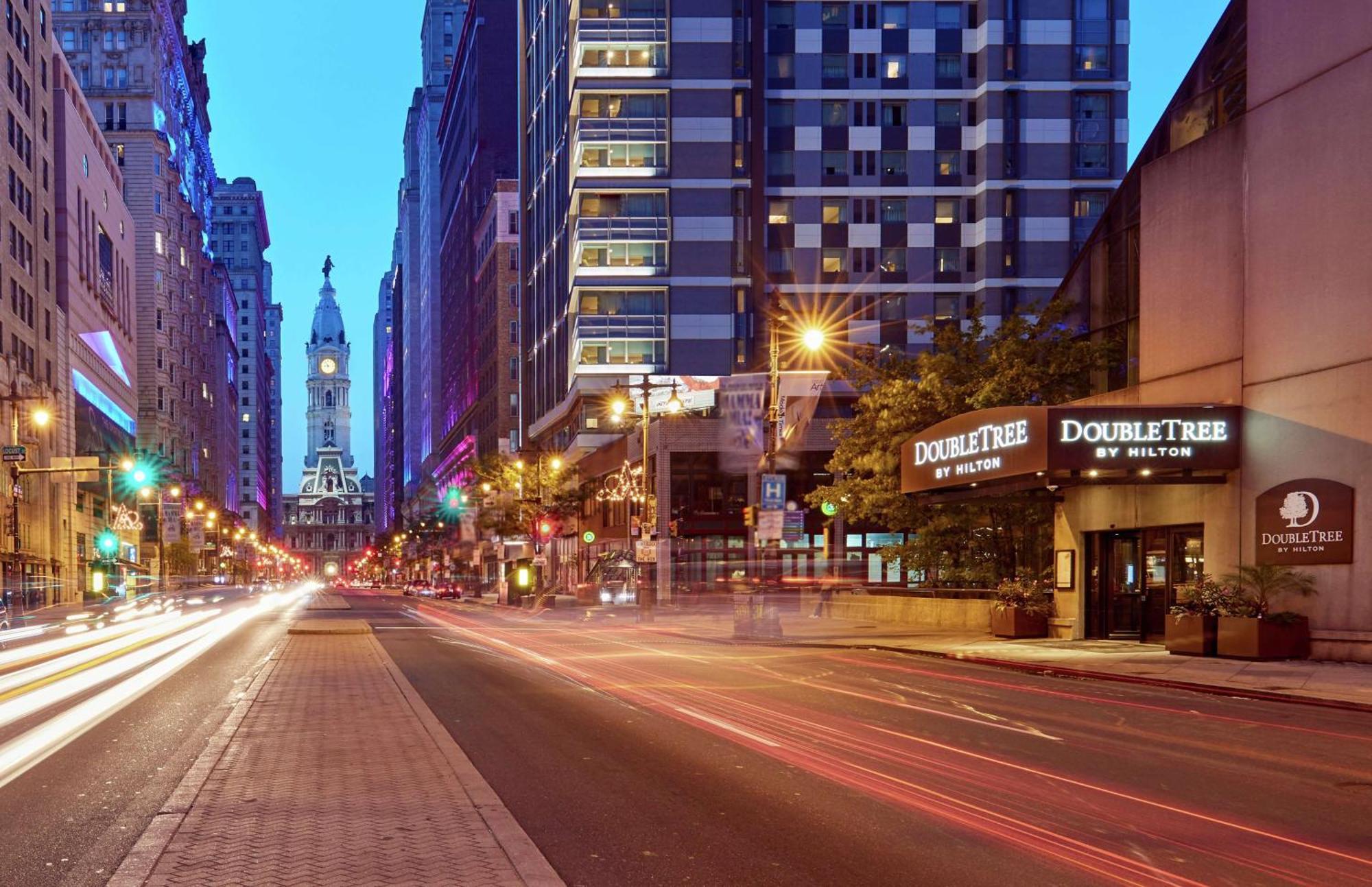 Doubletree By Hilton Hotel Philadelphia Center City Bagian luar foto